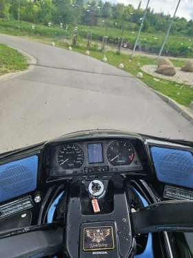 Honda Gold Wing 1.5 V6 | Mobile.bg    5