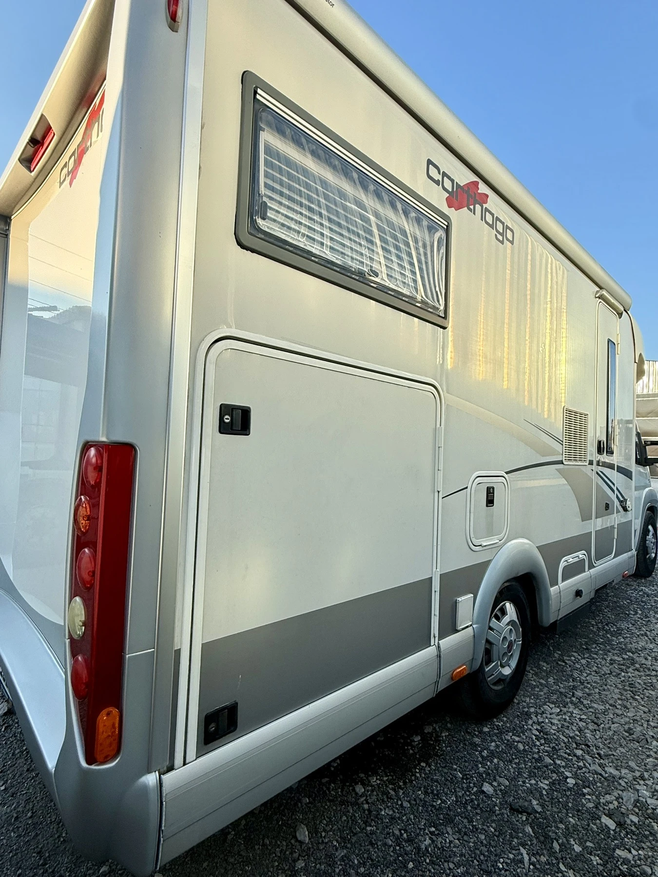 Кемпер Fiat  Carthago Chic C-Line, снимка 2 - Каравани и кемпери - 55705237