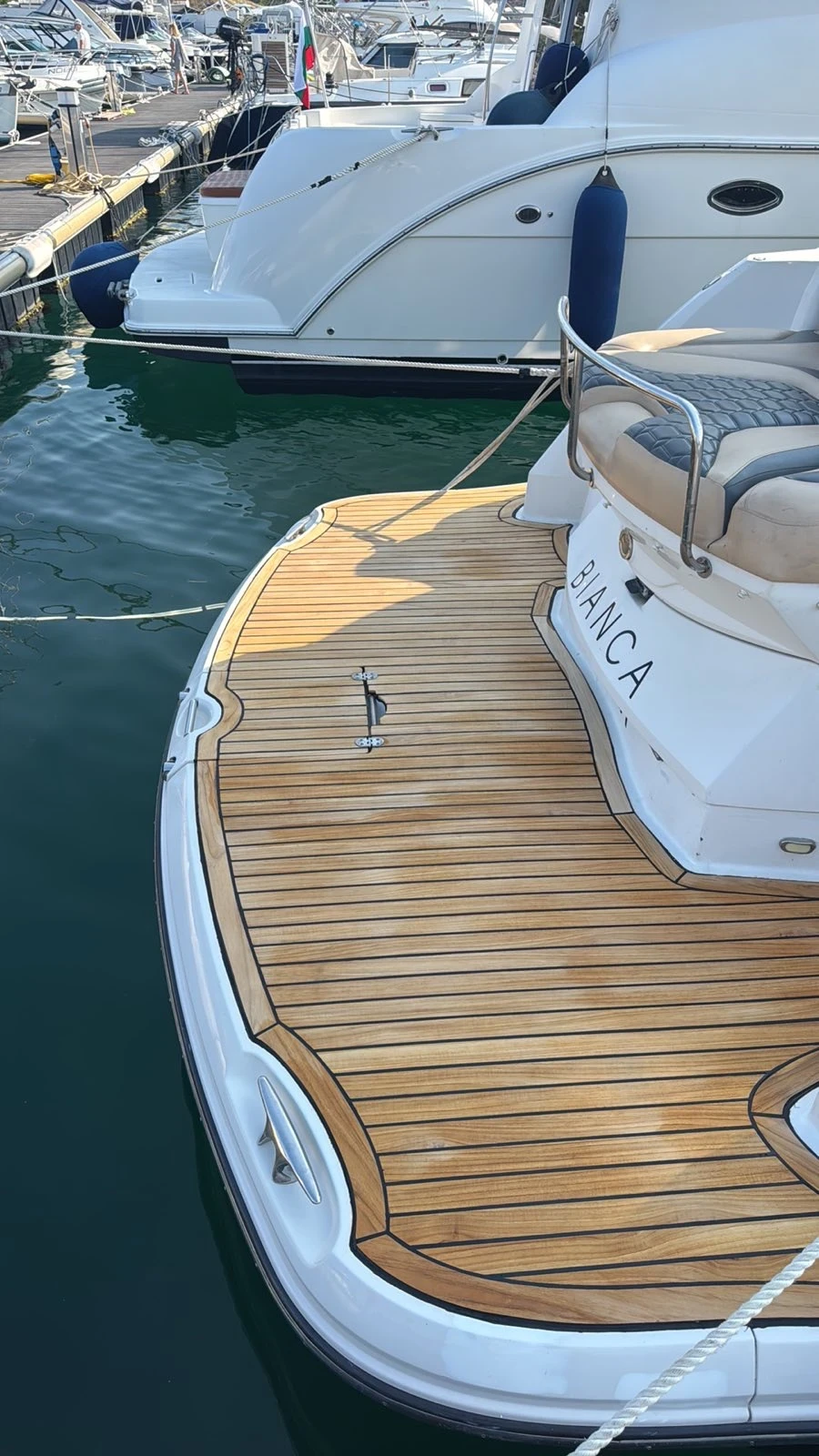 Моторна яхта Monterey 415SY - изображение 2