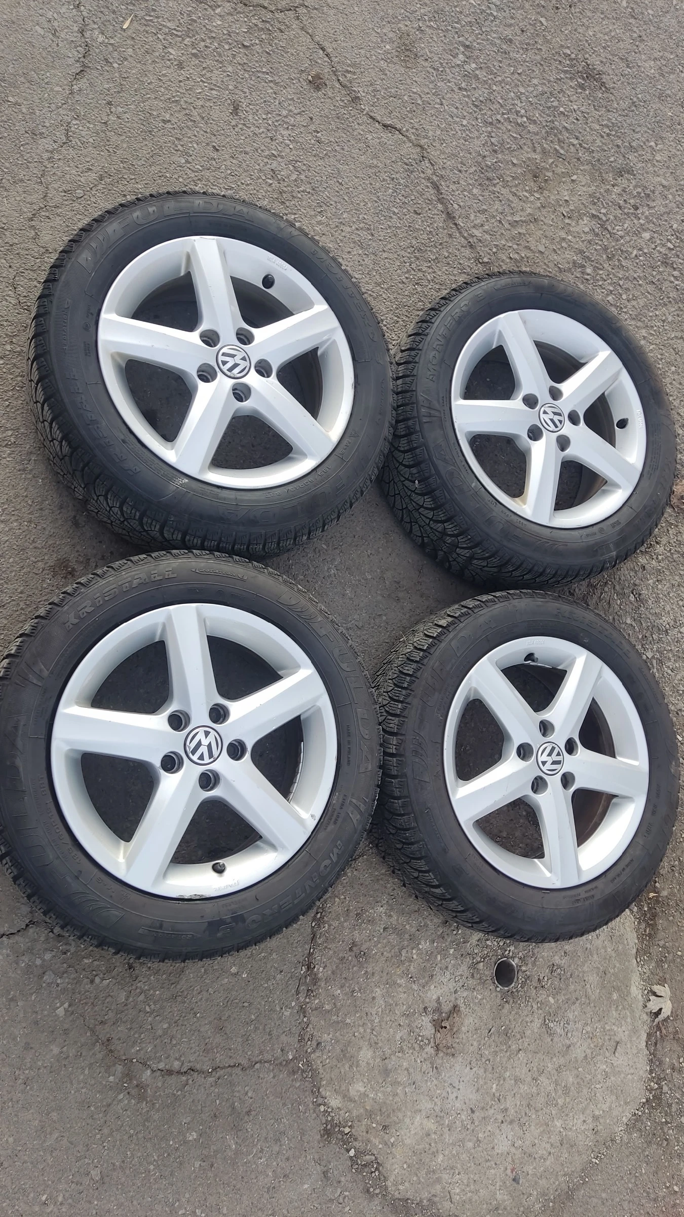 ���� � ������ 185/60R15 �� VW Polo | Mobile.bg � ����������� 1