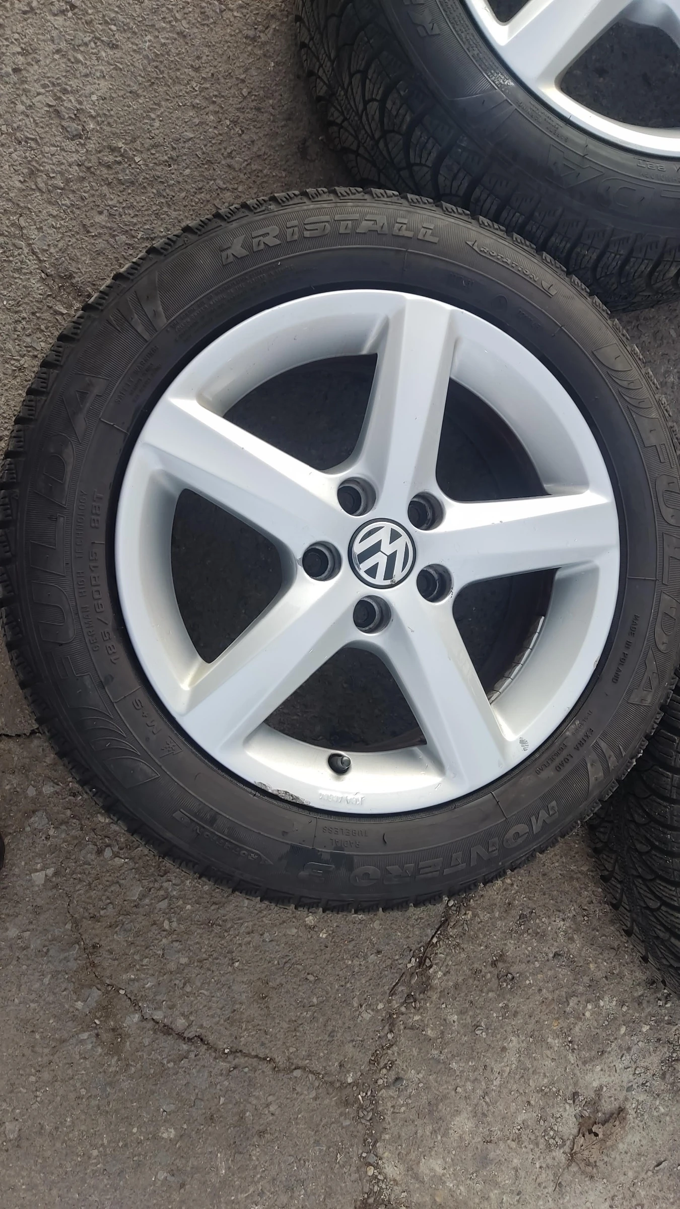 ���� � ������ 185/60R15 �� VW Polo | Mobile.bg � ����������� 3