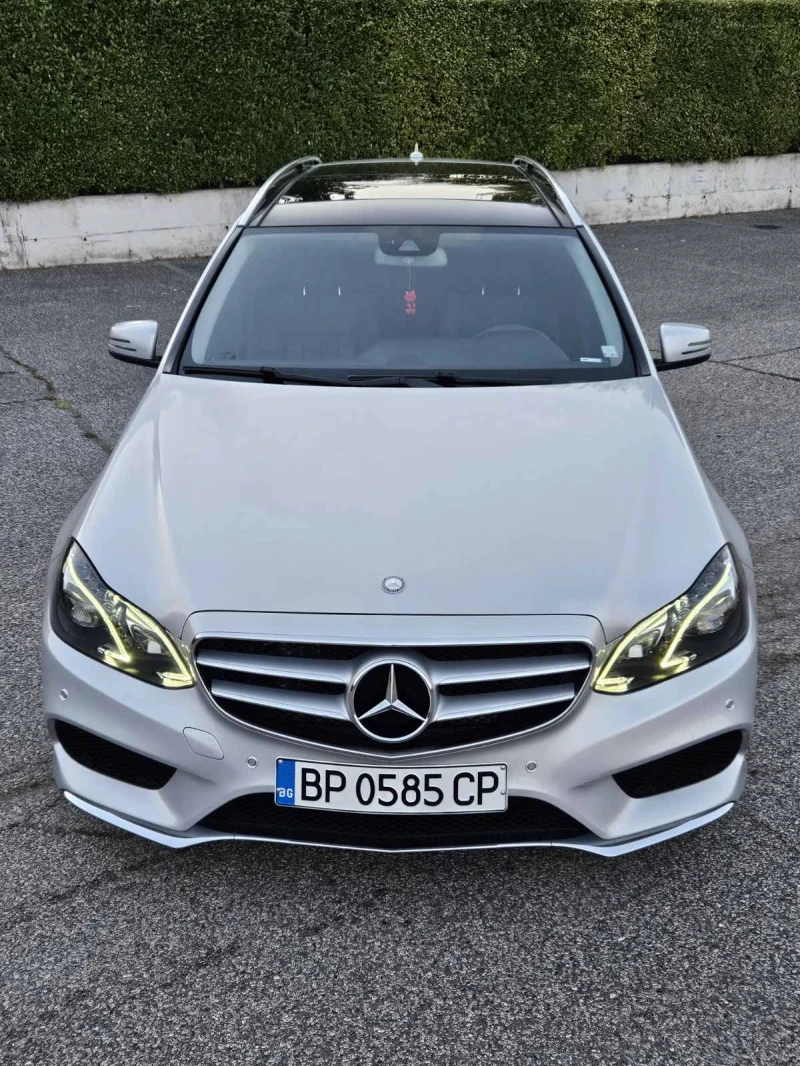 Mercedes-Benz E 350 Уникат много стегнат, снимка 2 - Автомобили и джипове - 48107150