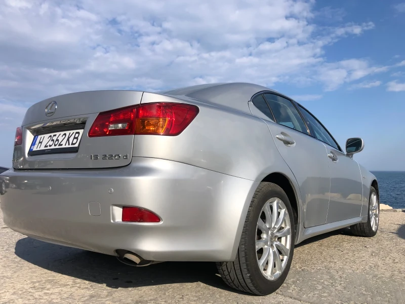 Lexus IS 220d 2.2d, снимка 3 - Автомобили и джипове - 48201251