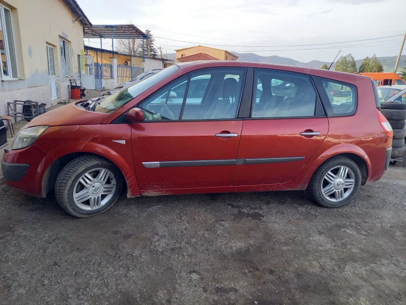 Renault Scenic, снимка 3 - Автомобили и джипове - 52884713