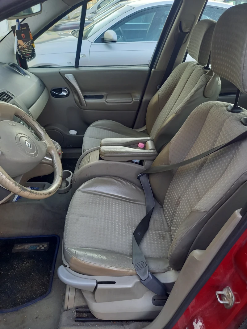 Renault Scenic, снимка 5 - Автомобили и джипове - 52884713
