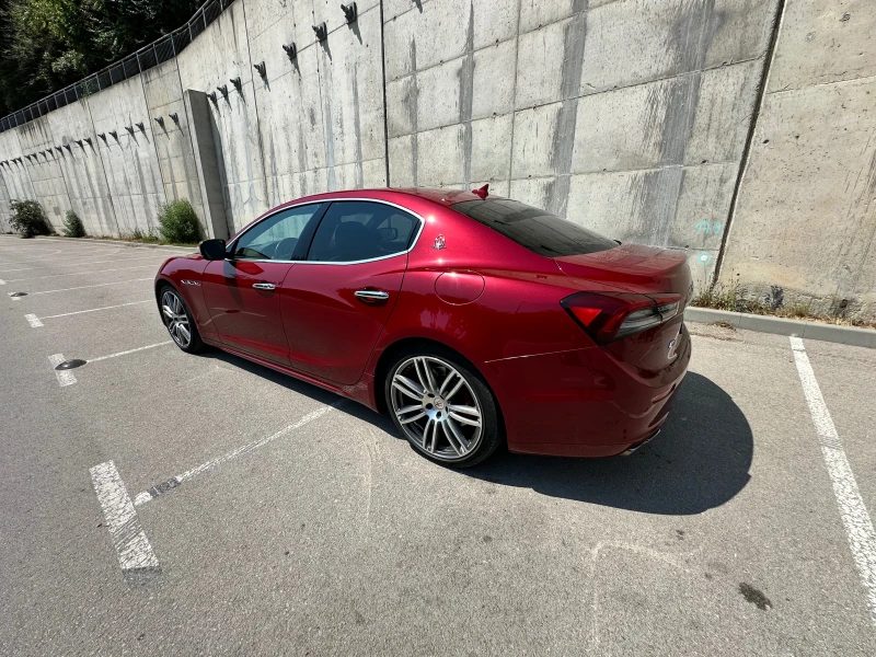 Maserati Ghibli SQ4, снимка 9 - Автомобили и джипове - 50352017
