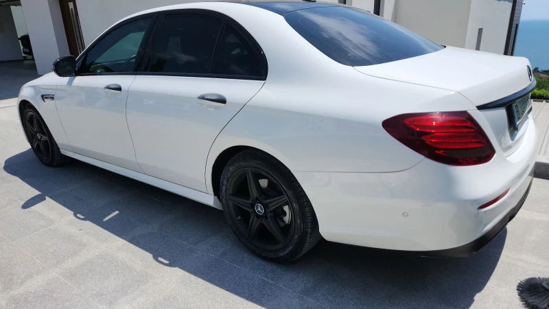 Mercedes-Benz E 300 E300, снимка 2 - Автомобили и джипове - 51573887