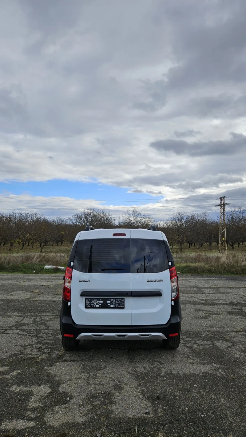 Dacia Dokker 1.6 SCe / Газ - 102 к.с, снимка 5 - Автомобили и джипове - 52482376