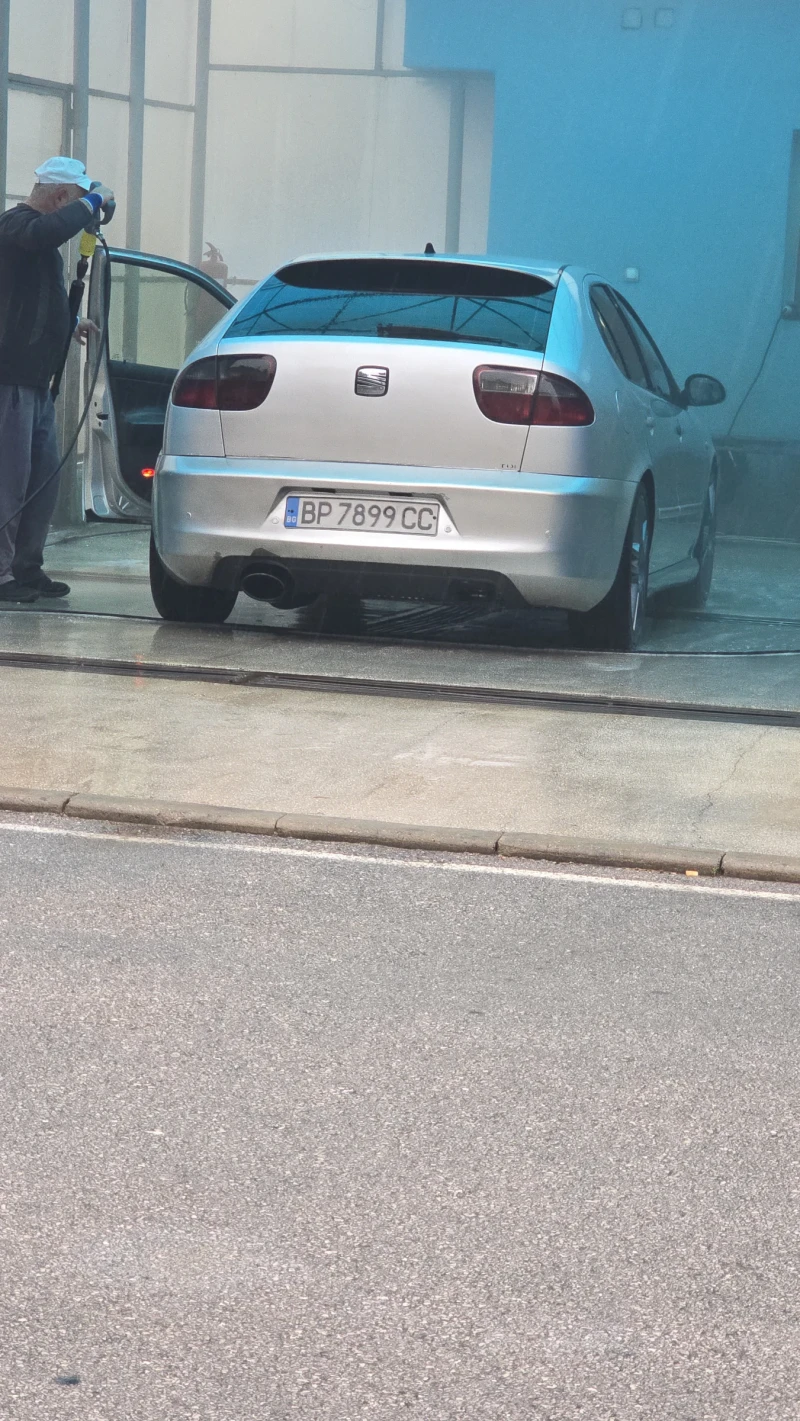 Seat Leon 1.9 ARL 350+ + + , снимка 6 - Автомобили и джипове - 52724165