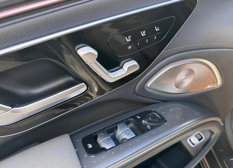 Mercedes-Benz EQS 450+ , снимка 8 - Автомобили и джипове - 52828230