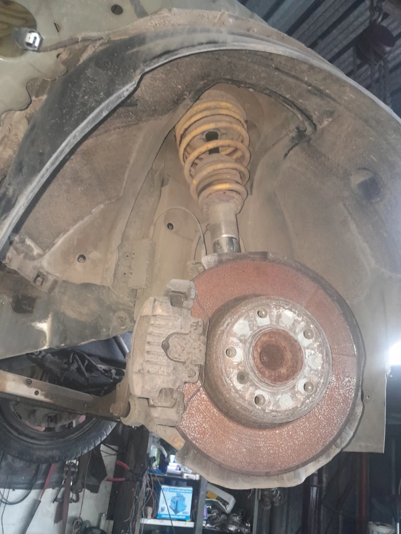 BMW 525 2.2 Бензин , снимка 13 - Автомобили и джипове - 52893612