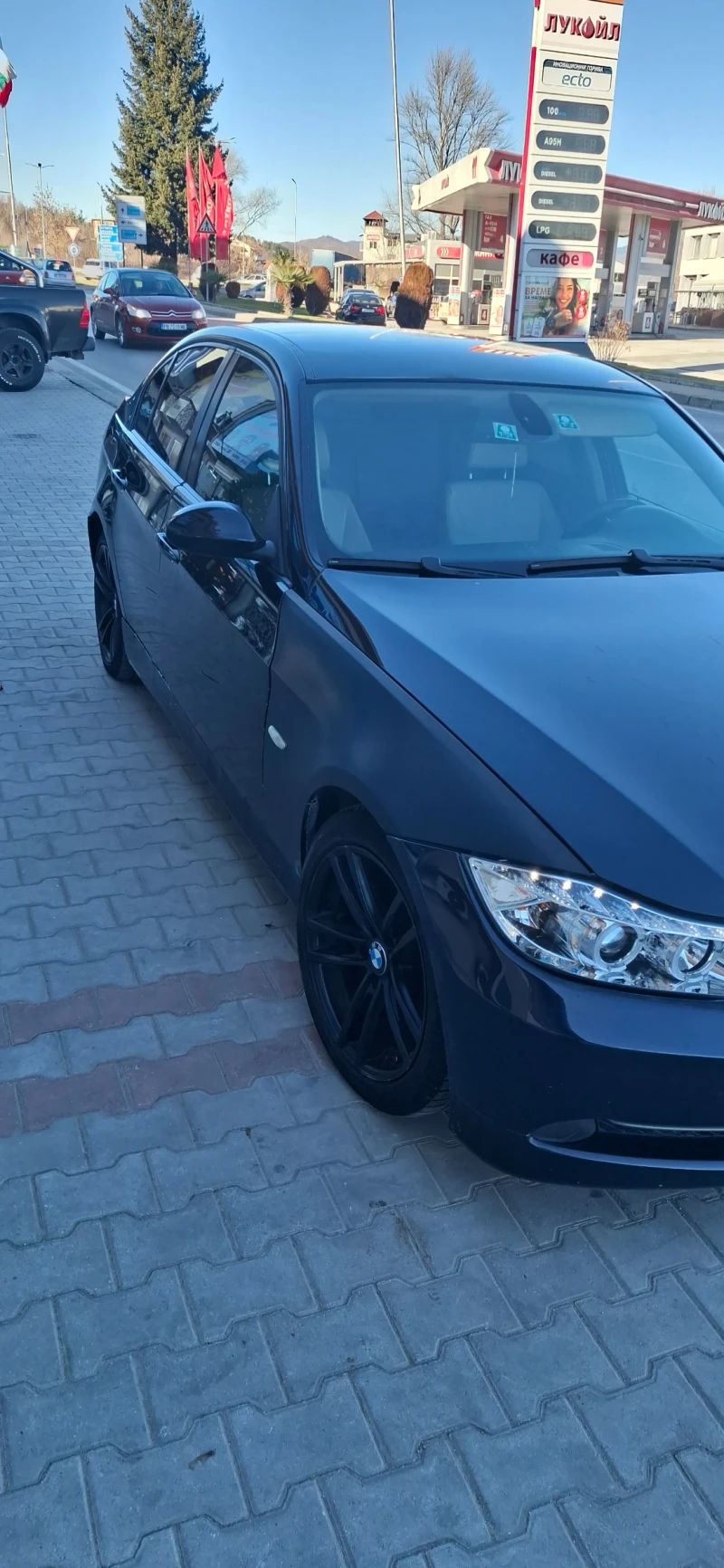 BMW 330, снимка 3 - Автомобили и джипове - 53500126