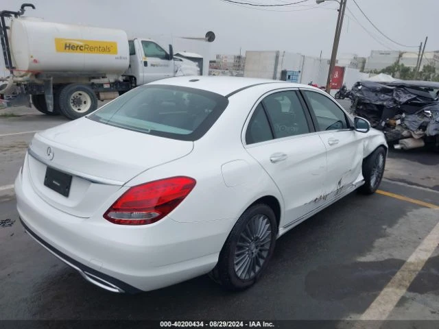 Mercedes-Benz C 300 LUXURY/SPORT, снимка 4 - Автомобили и джипове - 47400779