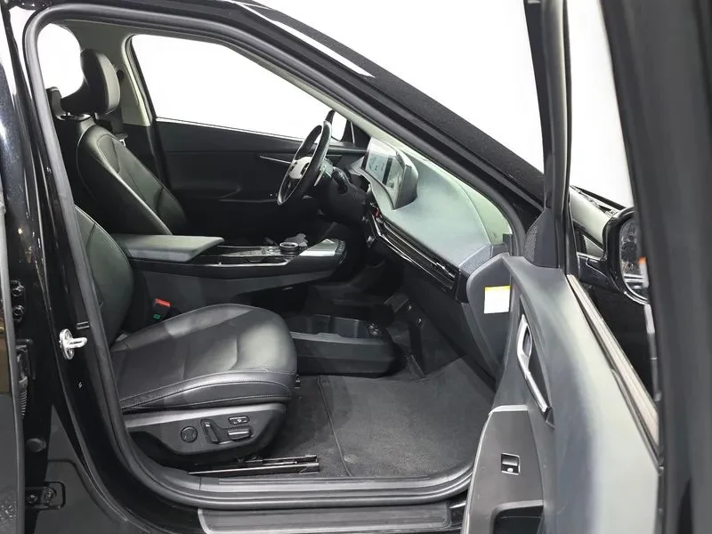 Kia EV6 Long Range Air - САМО 30% АВАНС, снимка 11 - Автомобили и джипове - 56288190