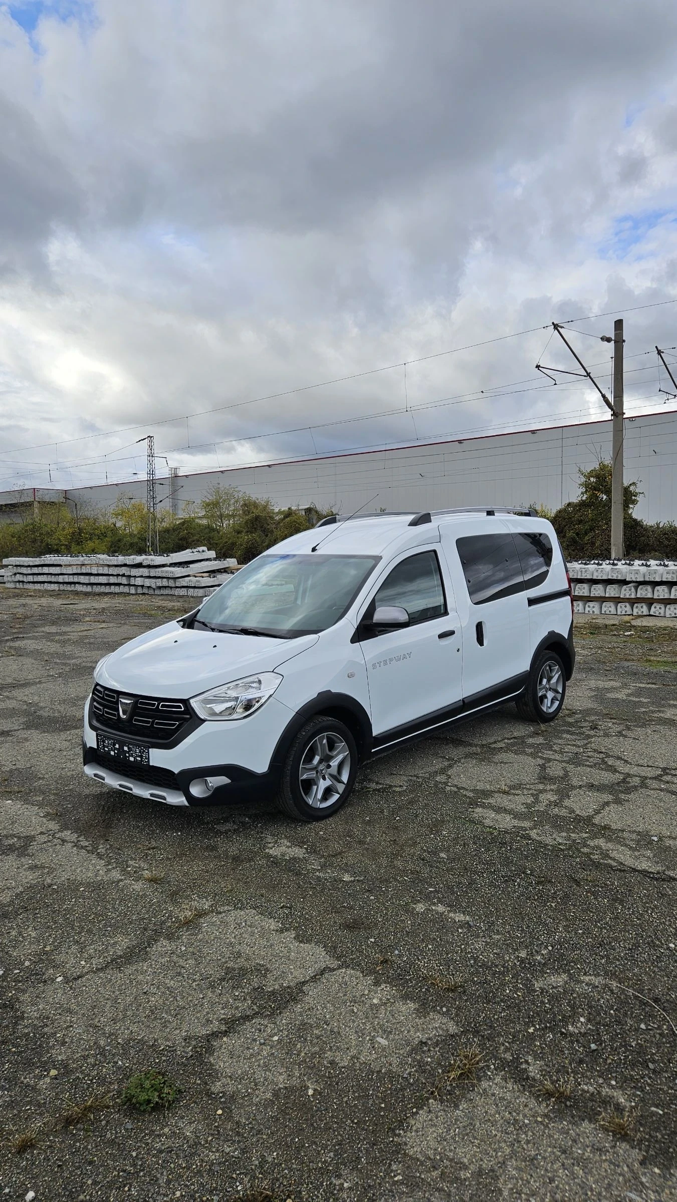 Dacia Dokker 1.6 SCe / Газ - 102 к.с, снимка 1