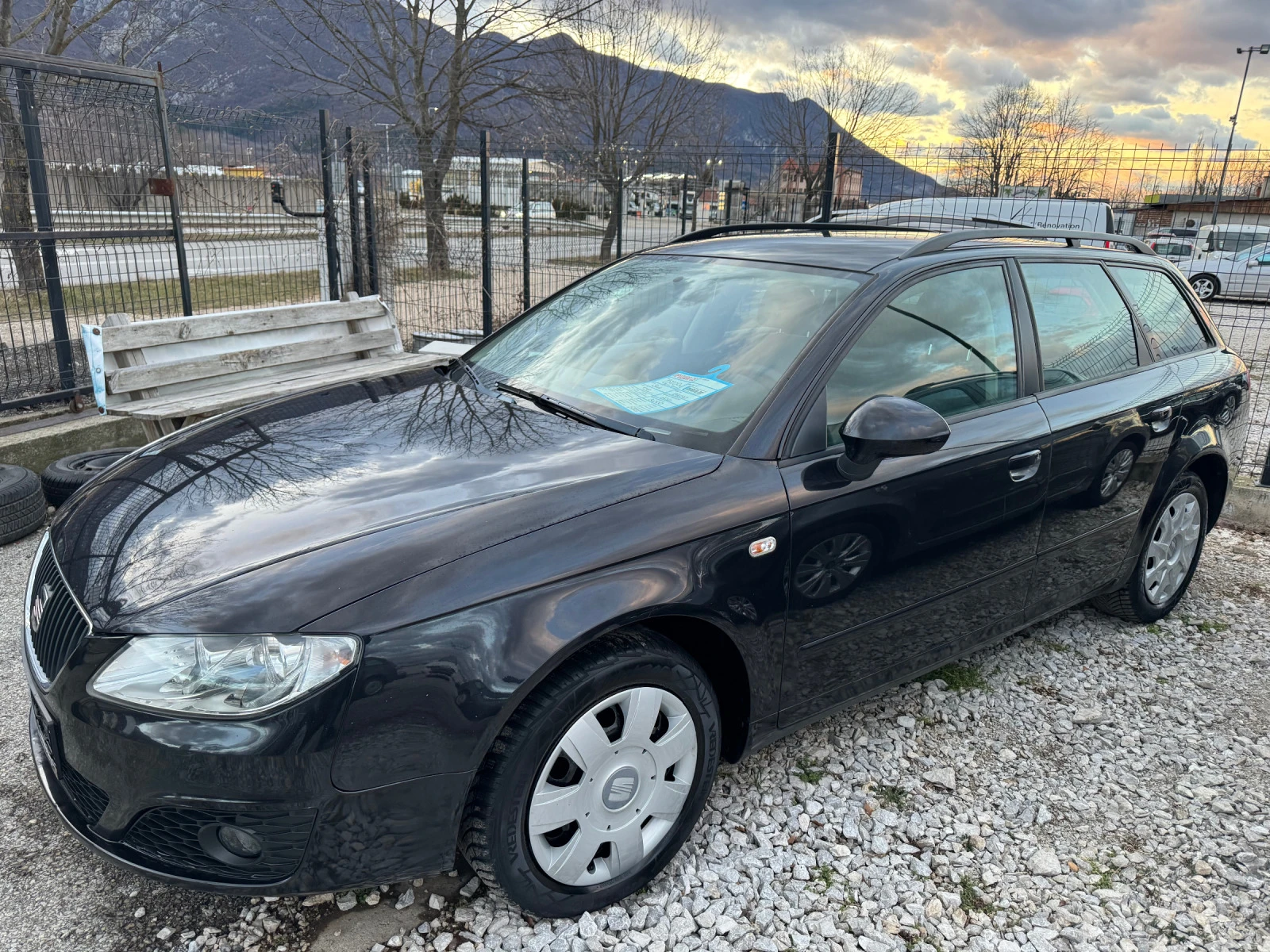 Seat Exeo 2.0TDI KLIMATR 6ck - изображение 4