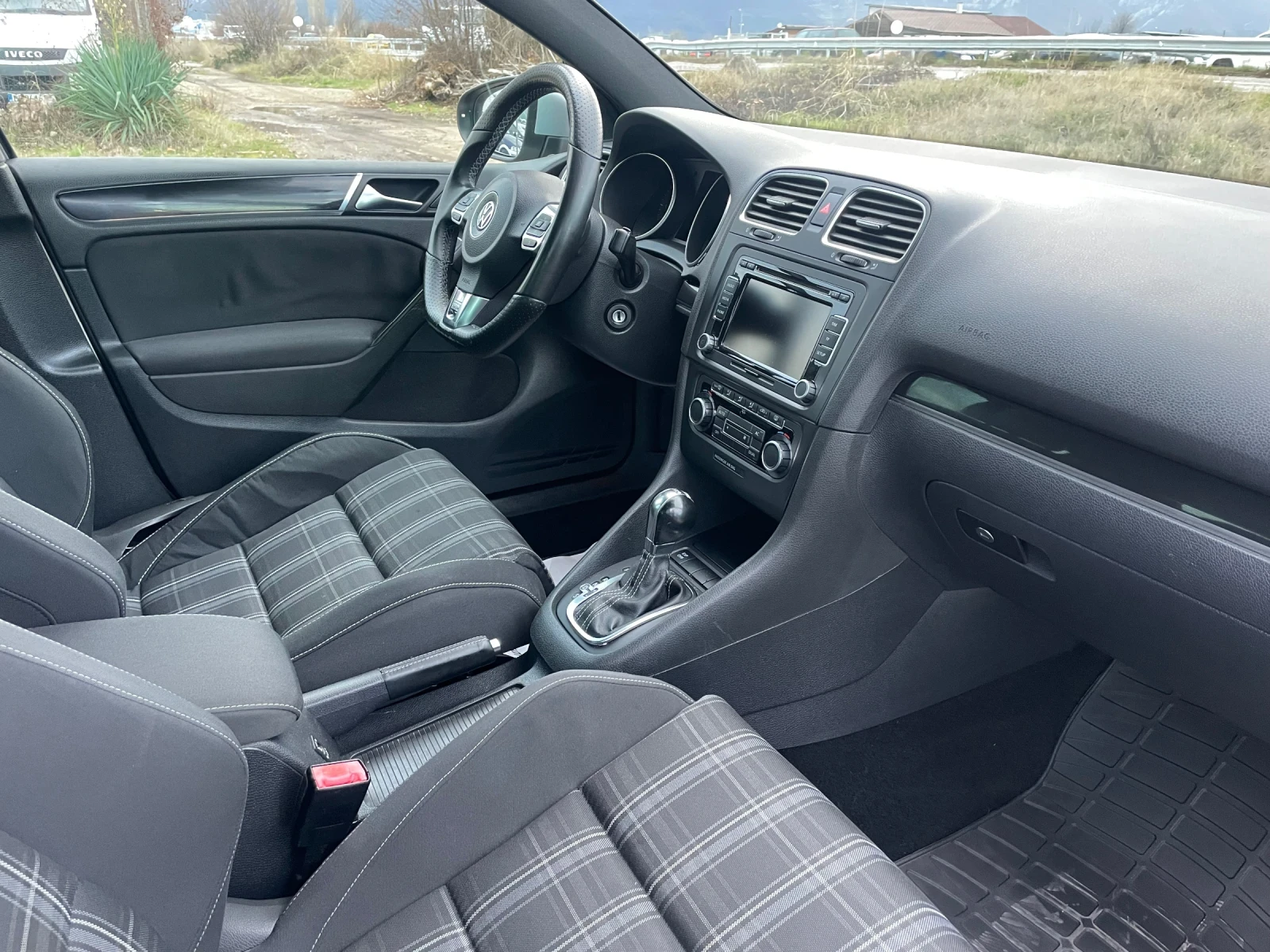 VW Golf GTD-2.0TDI-170-AVTOMAT-ITALIA - изображение 6