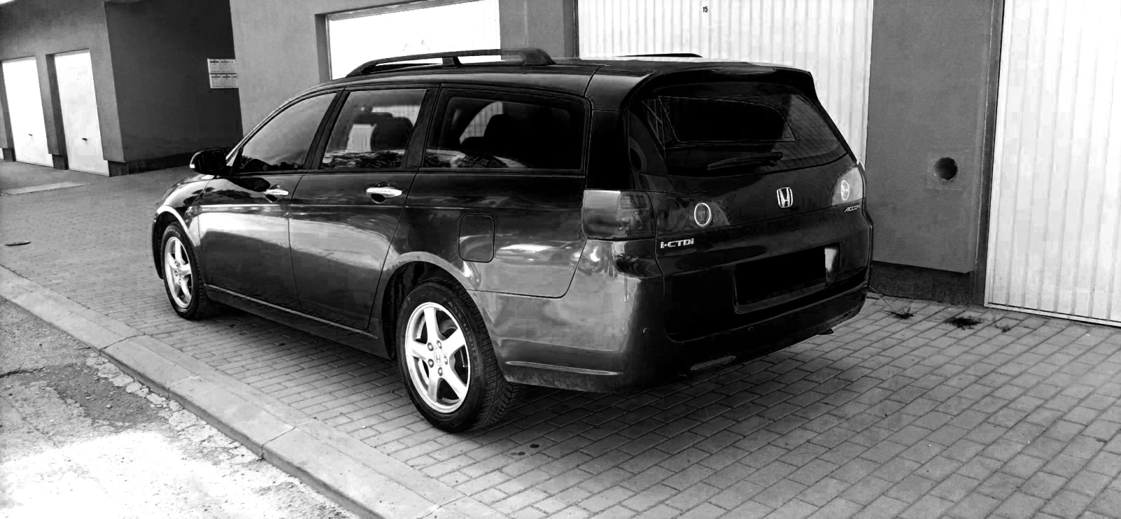 Honda Accord 2.2 I-CTDI  - изображение 2