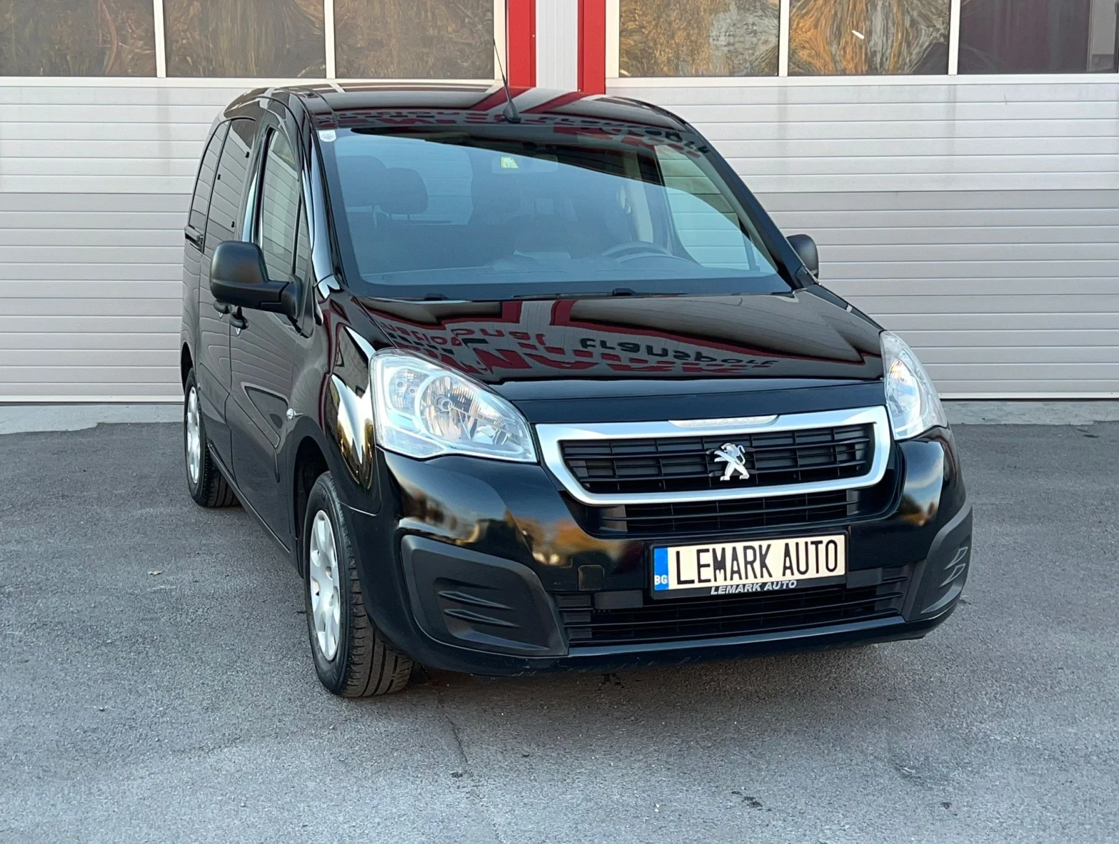 Peugeot Partner 1.2I KLIMATIK 11000KM NAVI EVRO 6B ЛИЗИНГ!!! - изображение 5