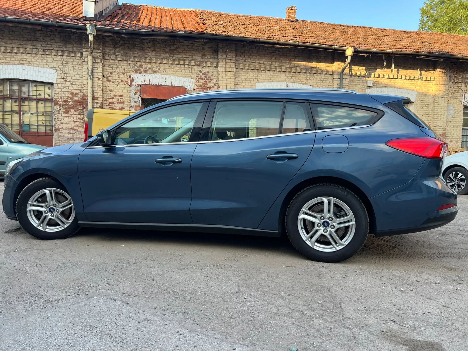 Ford Focus 1.5 Ecoblue 120cv Bus Co-Pilot Auto - изображение 8