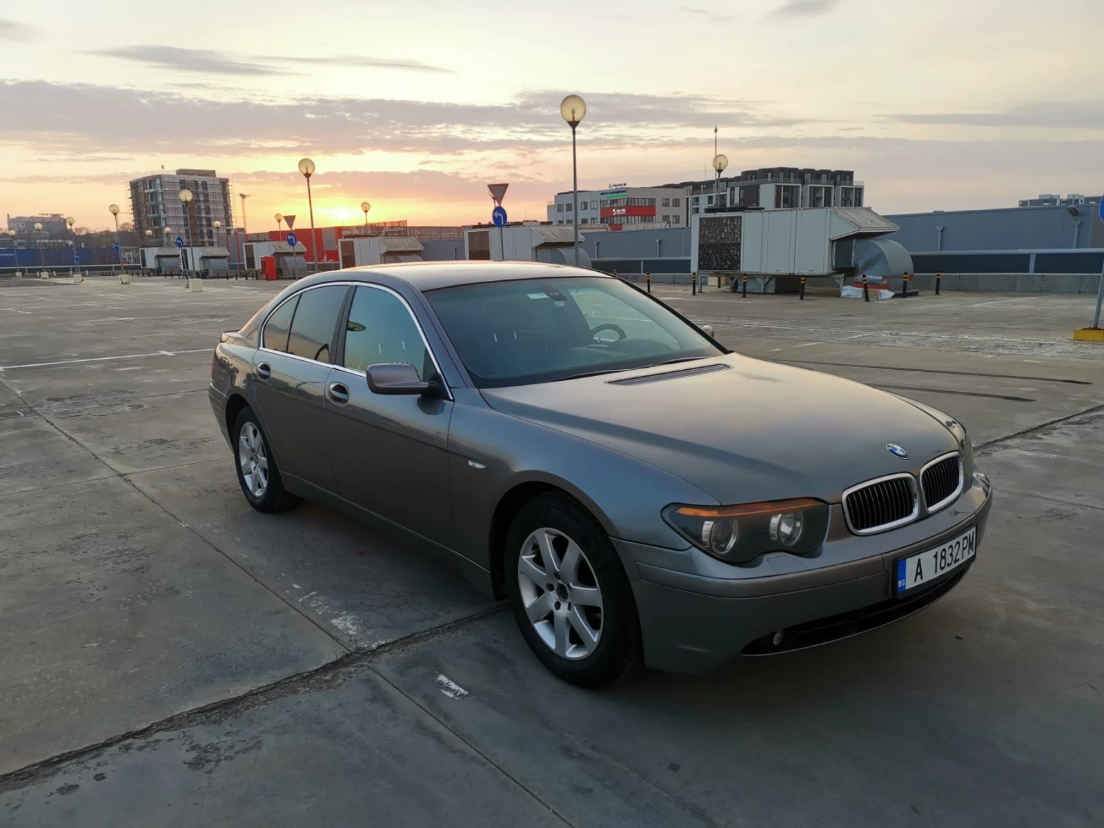 BMW 745  - изображение 5