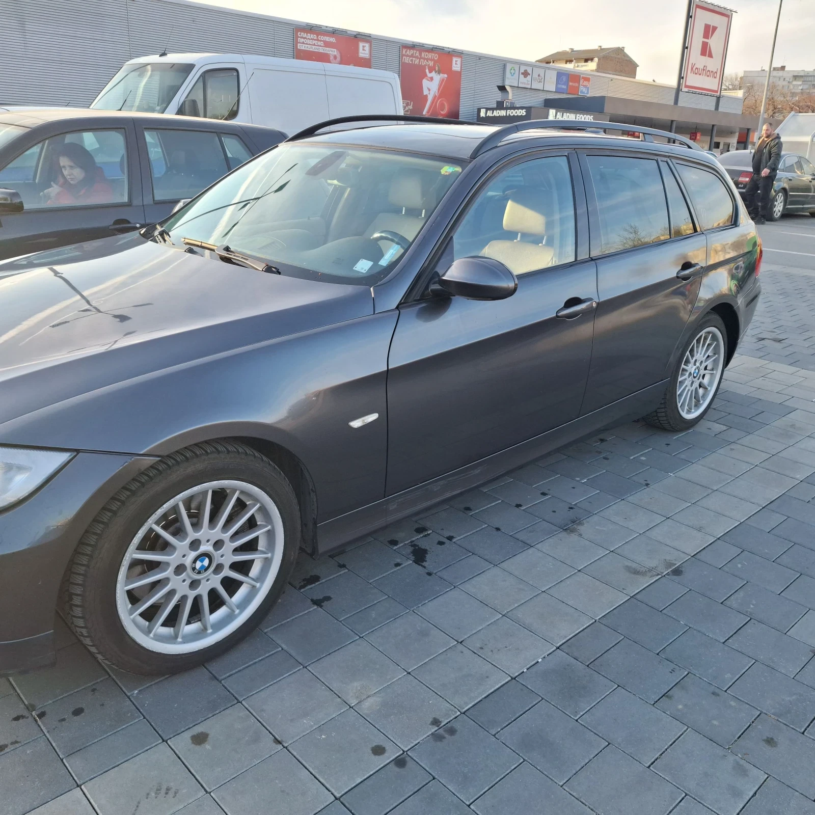 BMW 330  - изображение 7