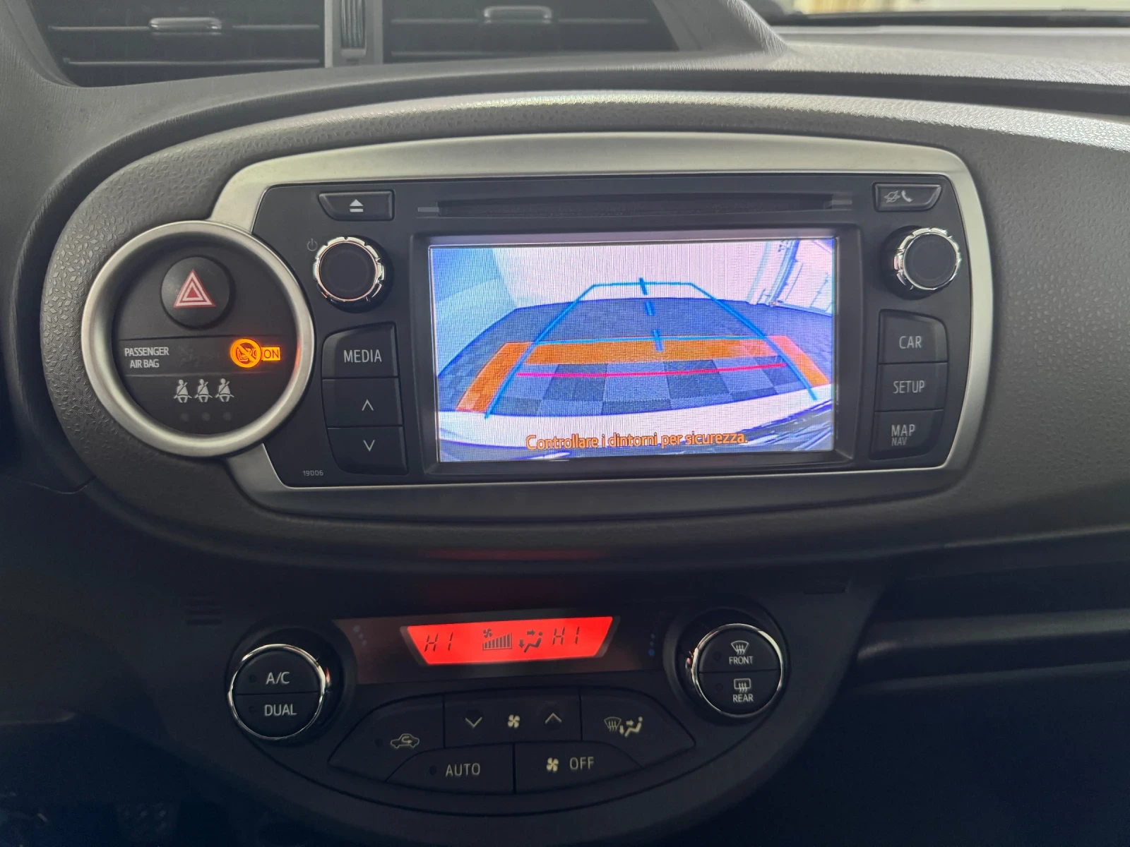 Toyota Yaris 1.0 i - / /  | Mobile.bg   12