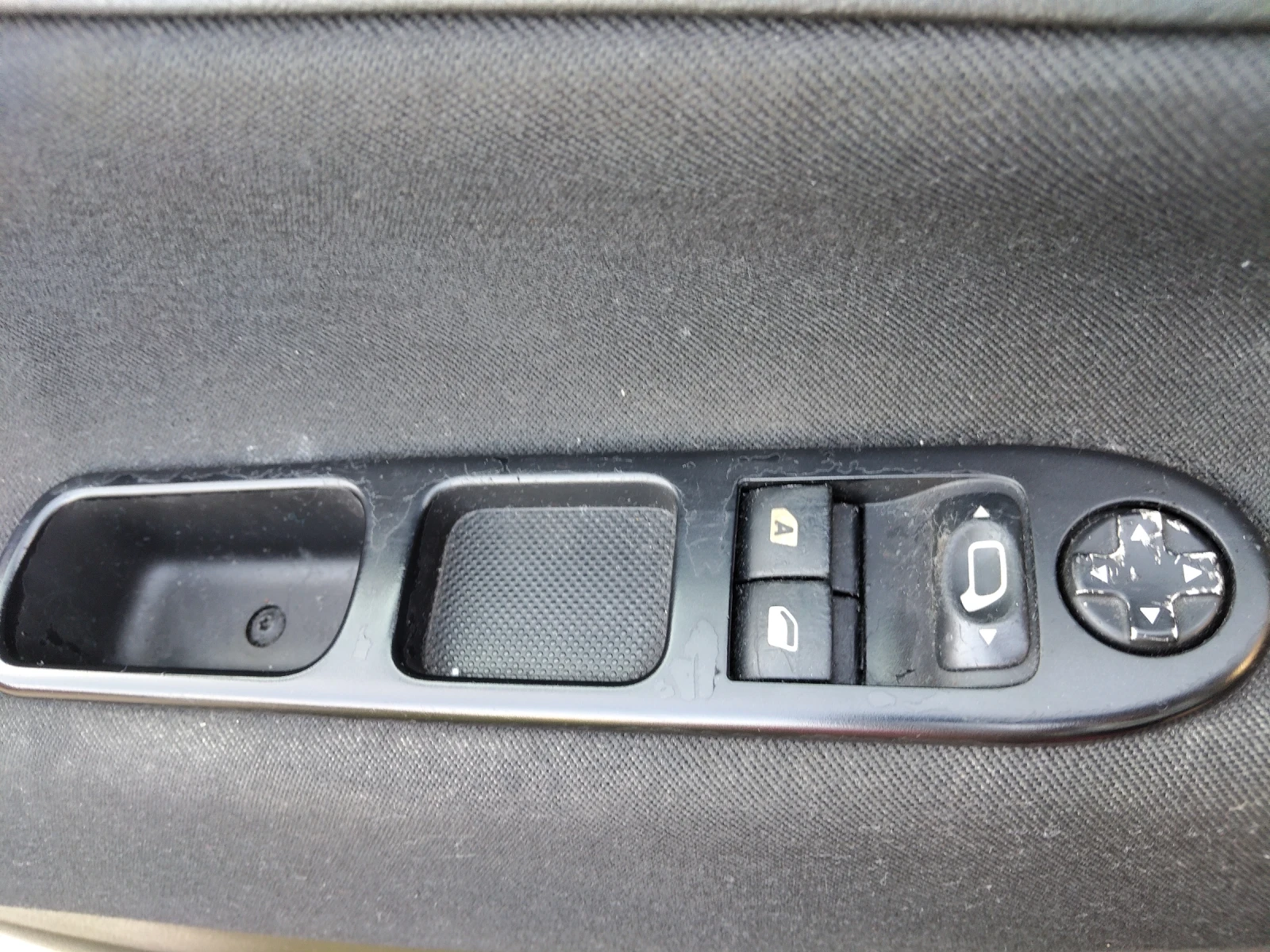 Peugeot 207 1.4 , снимка 7 - Автомобили и джипове - 54256095