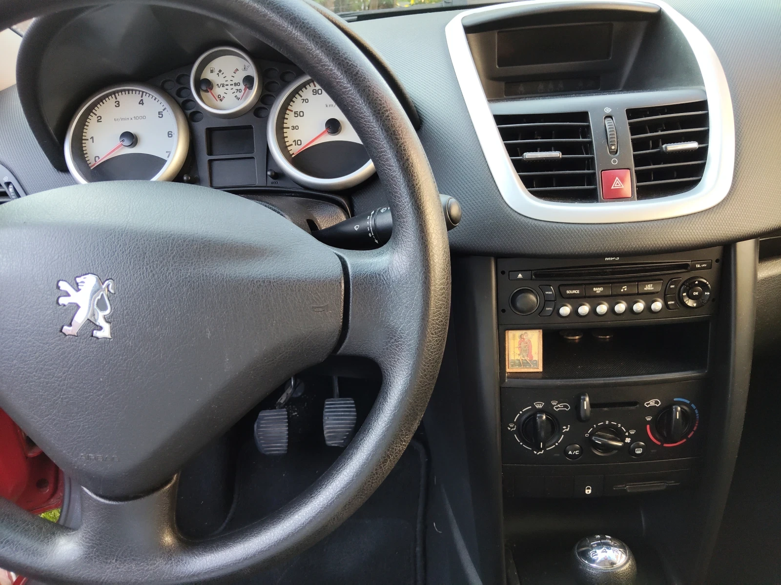 Peugeot 207 1.4 , снимка 6 - Автомобили и джипове - 54256095