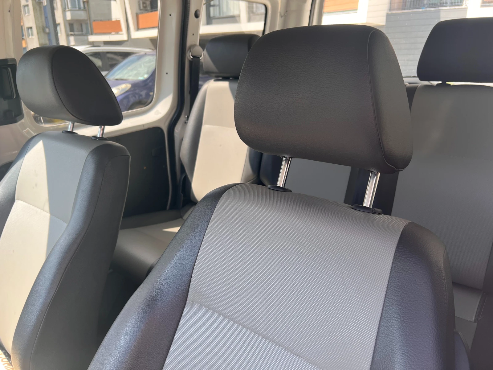 VW Caddy, снимка 6 - Автомобили и джипове - 54620351