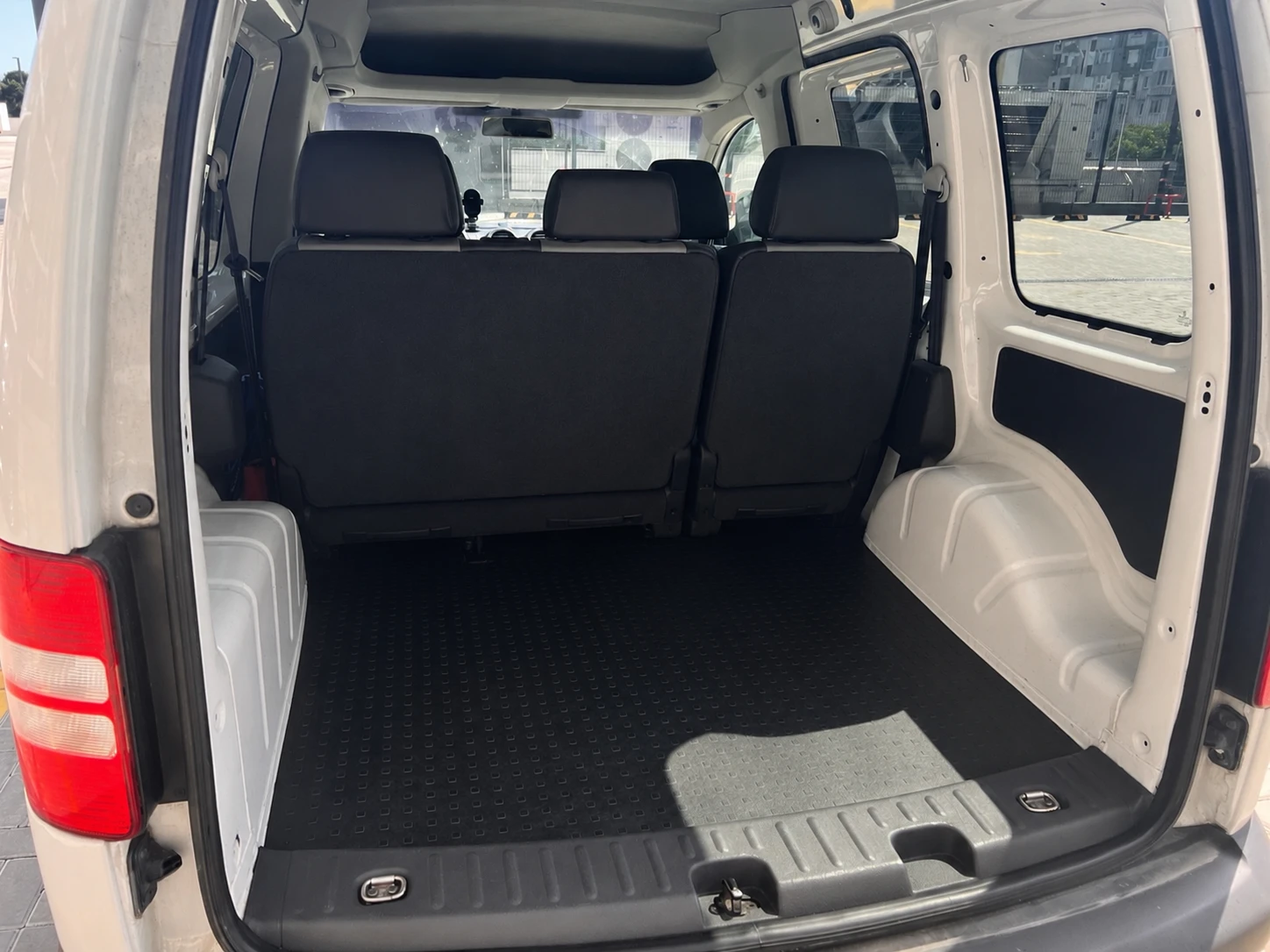 VW Caddy, снимка 7 - Автомобили и джипове - 54620351