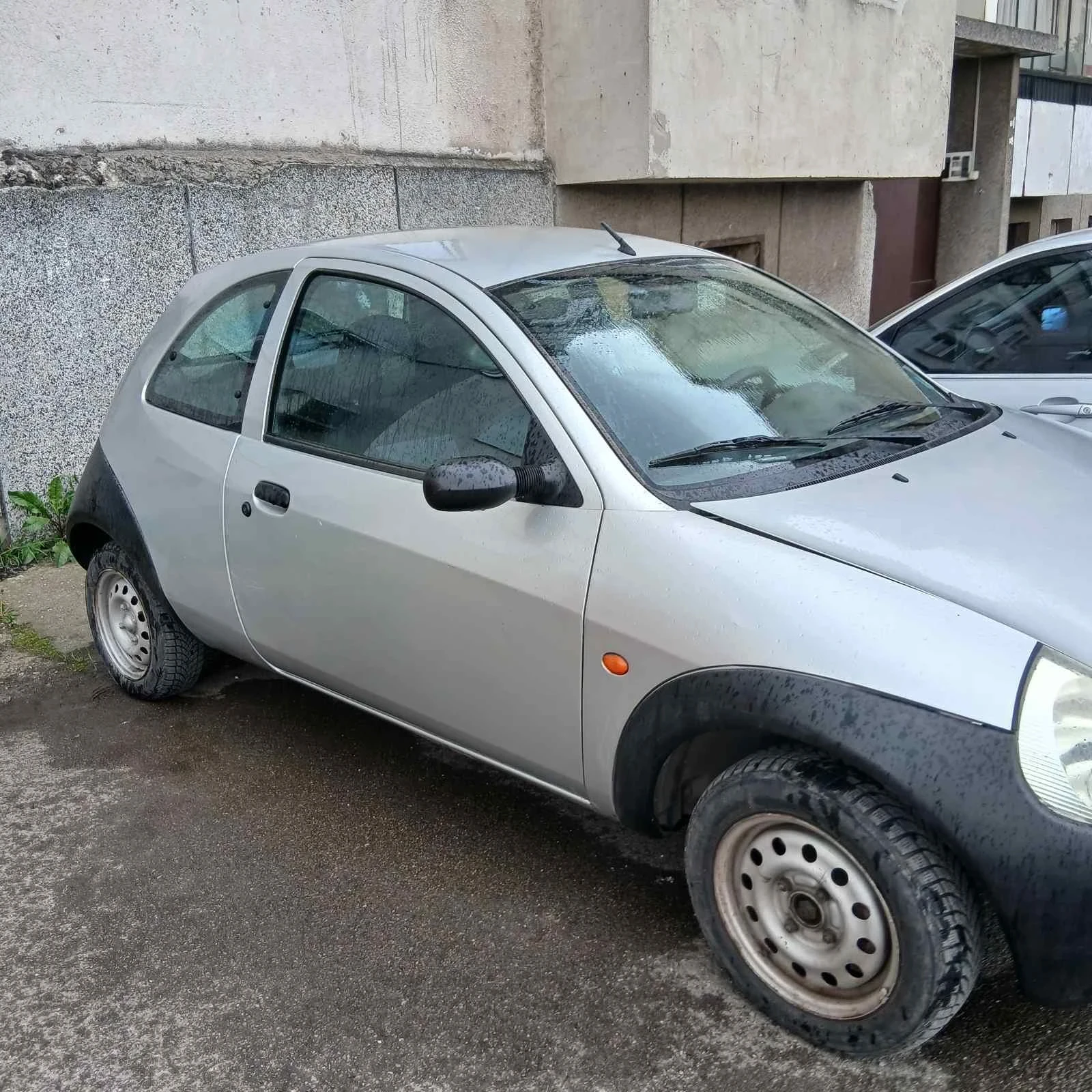 Ford Ka, снимка 2 - Автомобили и джипове - 54730170