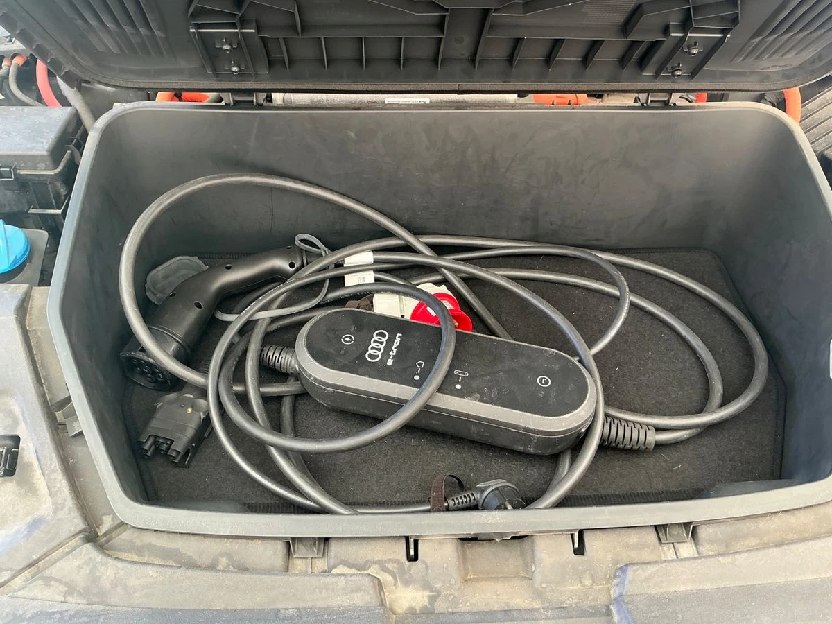 Audi E-Tron E-tron 55 FULL, снимка 13 - Автомобили и джипове - 54890893