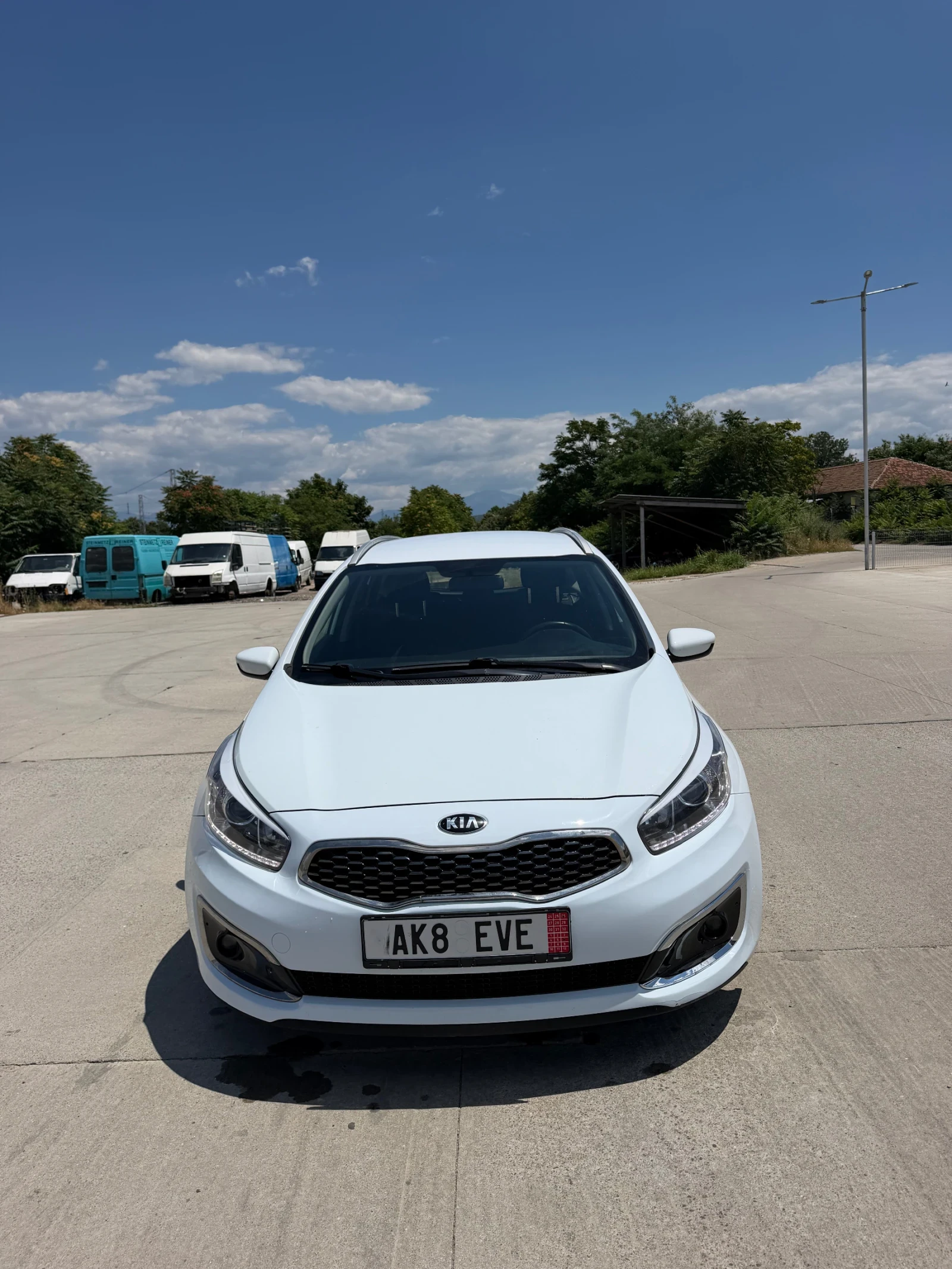 Kia Ceed 1.6 Diesel, снимка 2 - Автомобили и джипове - 54978875
