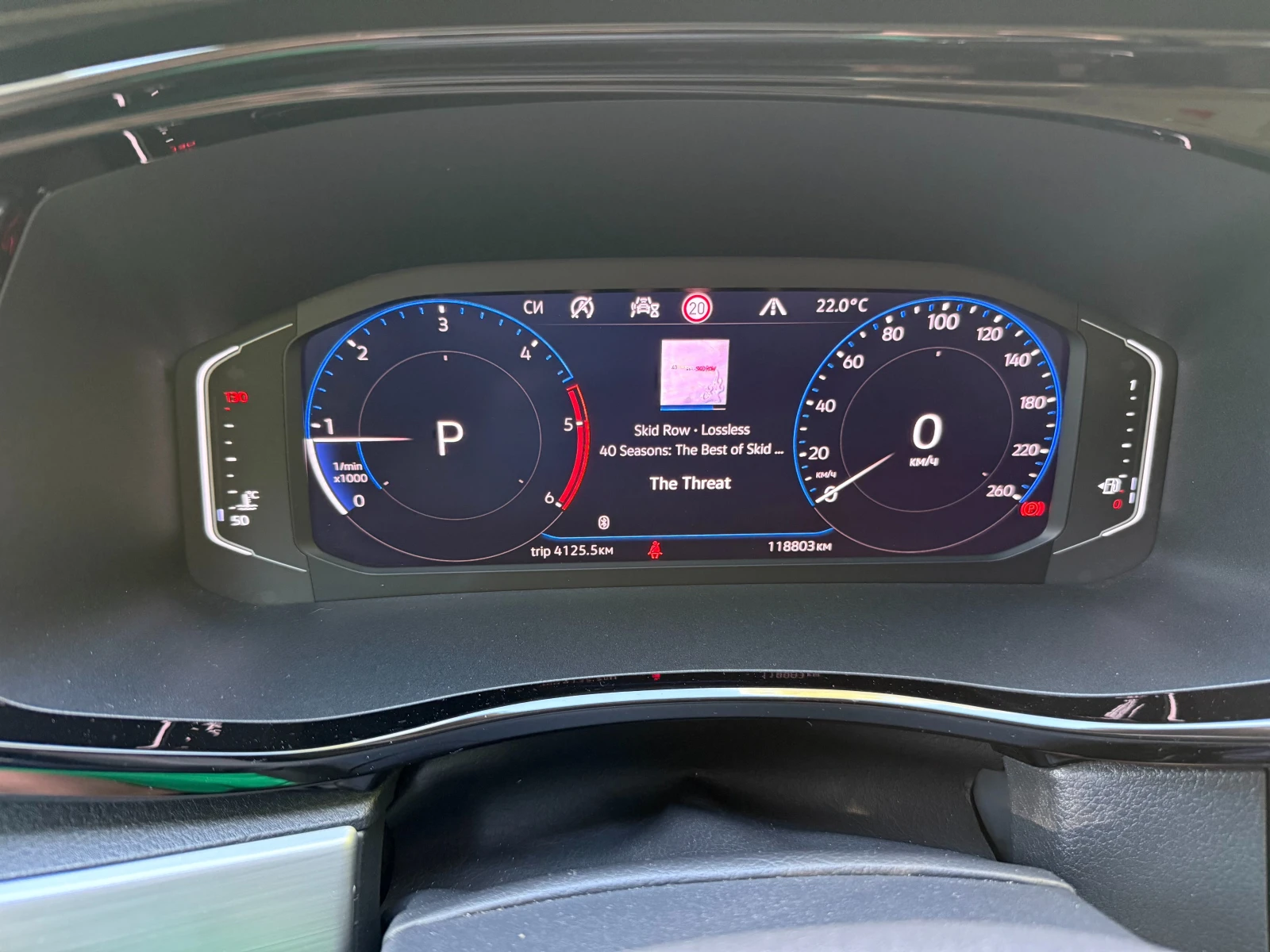 VW Multivan, снимка 8 - Автомобили и джипове - 55323437