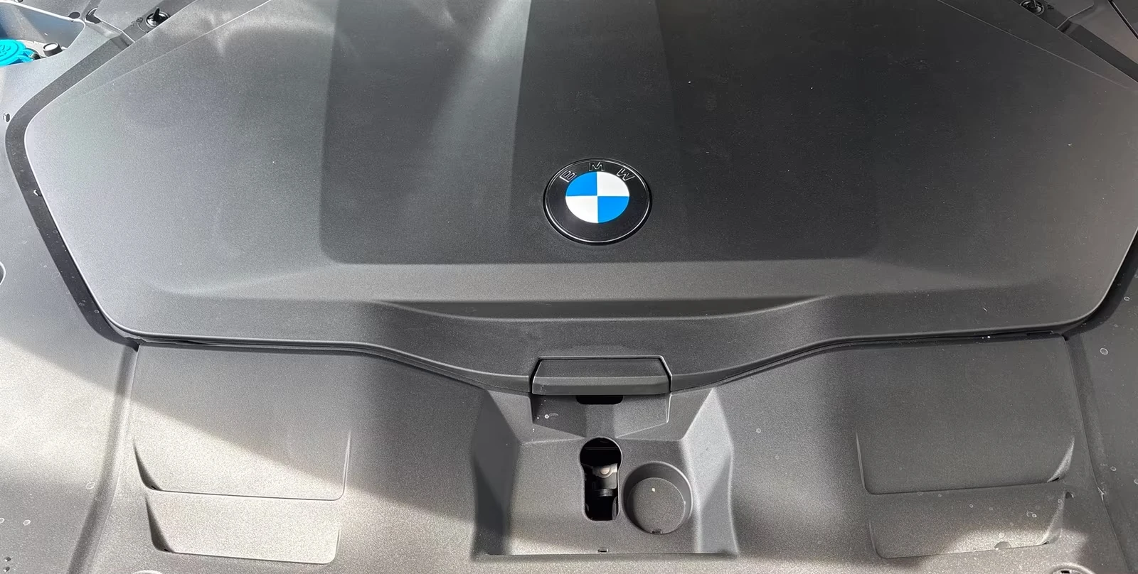 BMW iX3 50 / xDRIVE / H&K / HUD / PANORAMIC VISION, снимка 5 - Автомобили и джипове - 55464893