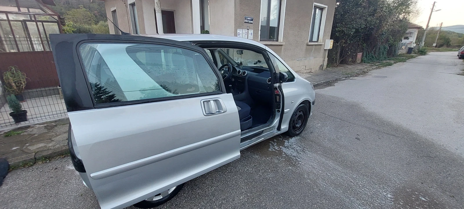 Peugeot 1007, снимка 3 - Автомобили и джипове - 56439473