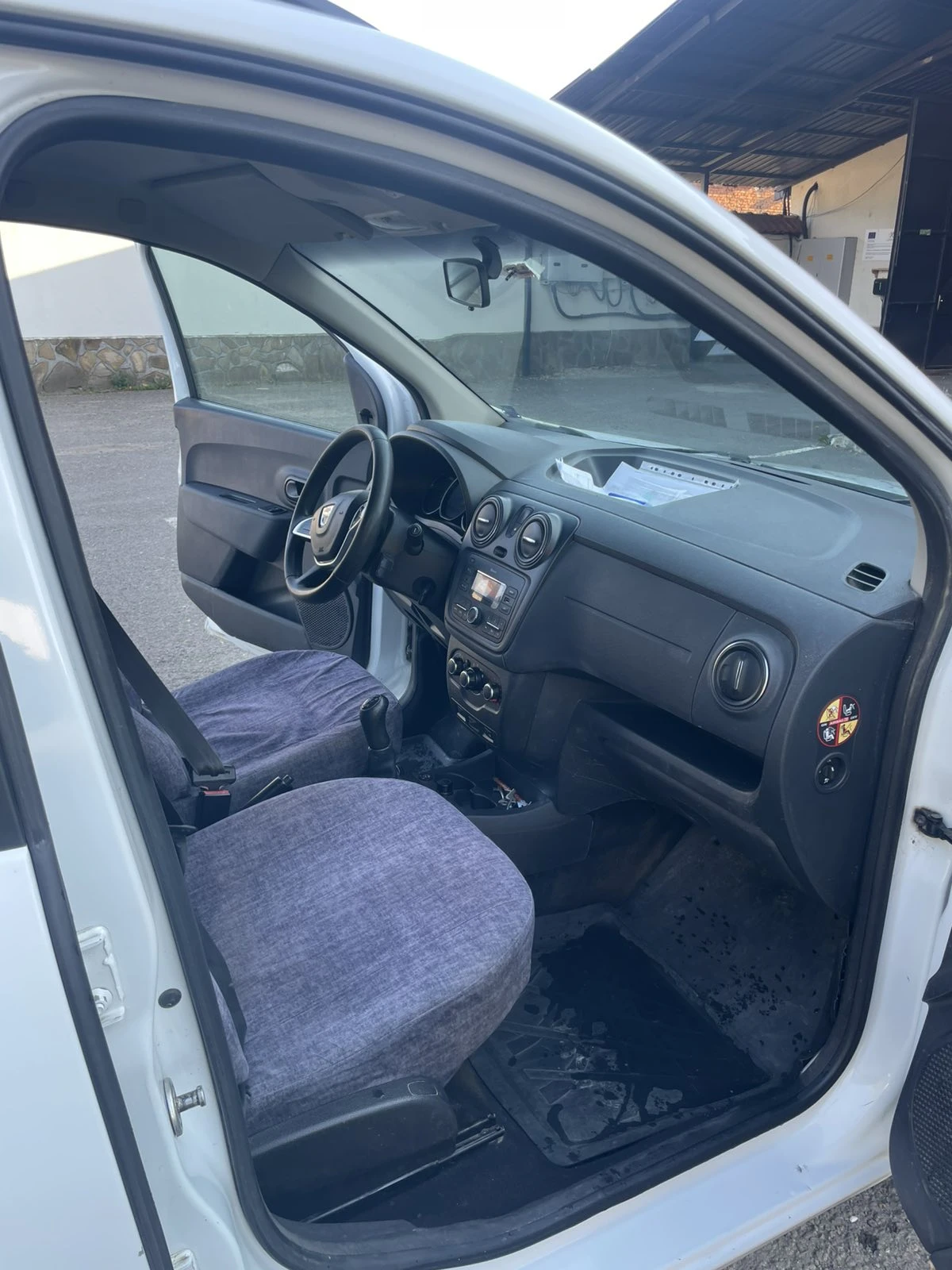 Dacia Lodgy 6+ 1 ГАЗ-БЕНЗИН, снимка 7 - Автомобили и джипове - 56612906