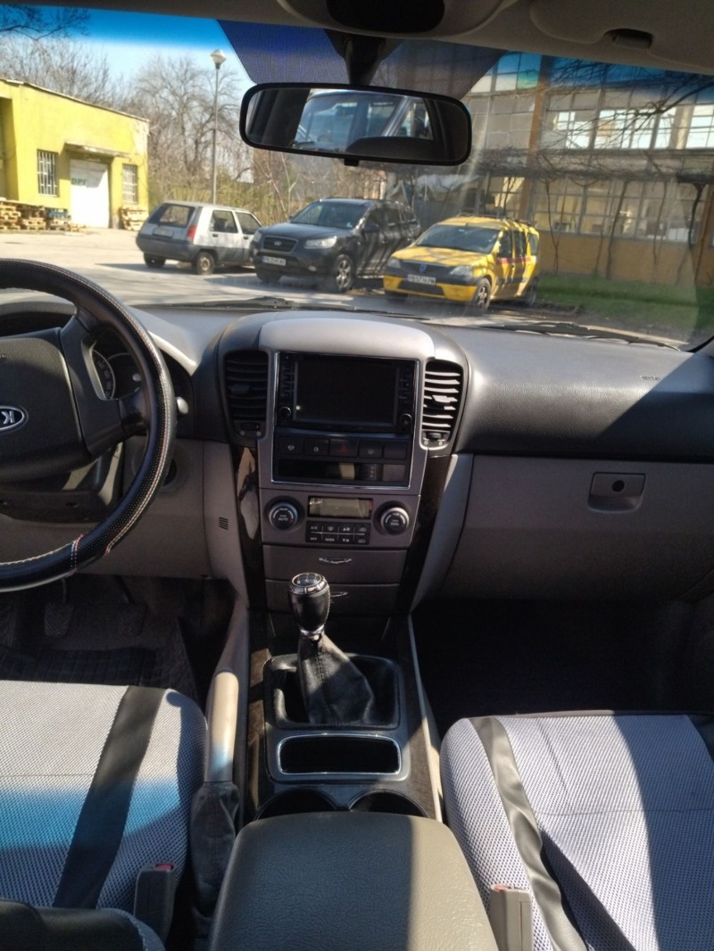 Kia Sorento, снимка 10 - Автомобили и джипове - 46153192