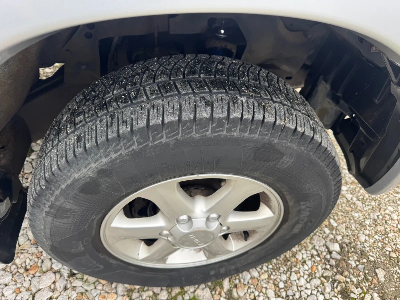 Isuzu D-max 3.0TDI 163ks, снимка 9 - Автомобили и джипове - 52572205