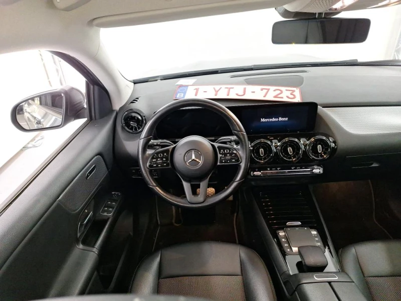 Mercedes-Benz GLA 180 d Business Solution, снимка 8 - Автомобили и джипове - 52771781