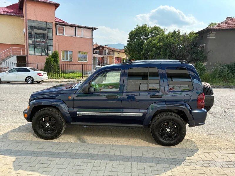 Jeep Cherokee, снимка 4 - Автомобили и джипове - 53036781