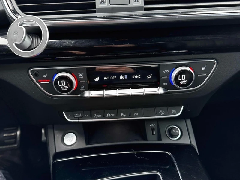 Audi Q5 2021 Progressiv 45 TFSI quattro * CARFAX * , снимка 14 - Автомобили и джипове - 53102856