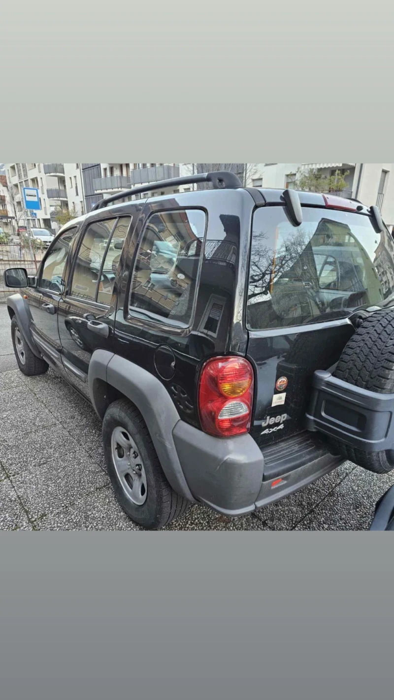 Jeep Cherokee 2.8, снимка 4 - Автомобили и джипове - 53340253
