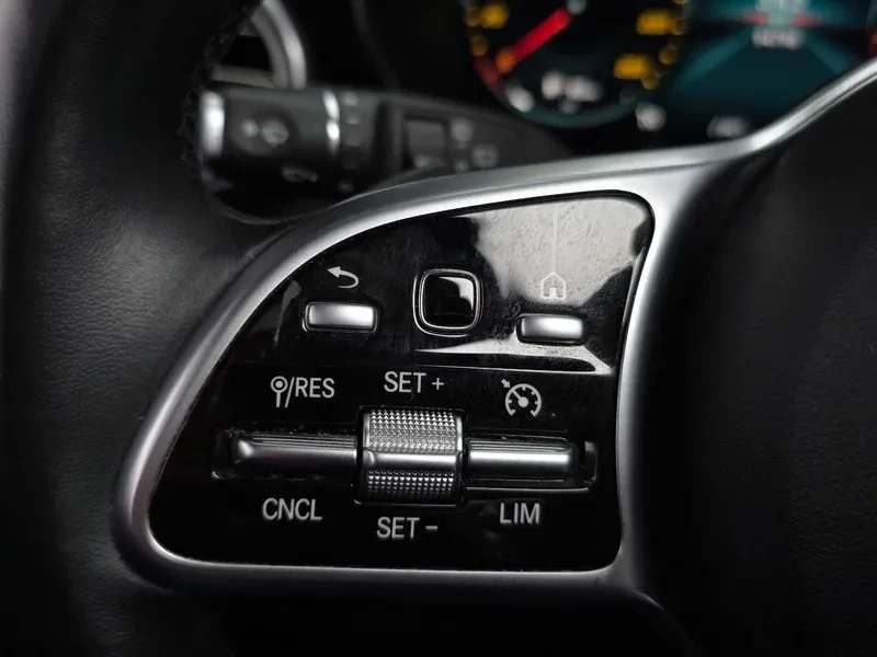 Mercedes-Benz GLC 4MATIC, снимка 16 - Автомобили и джипове - 56016882