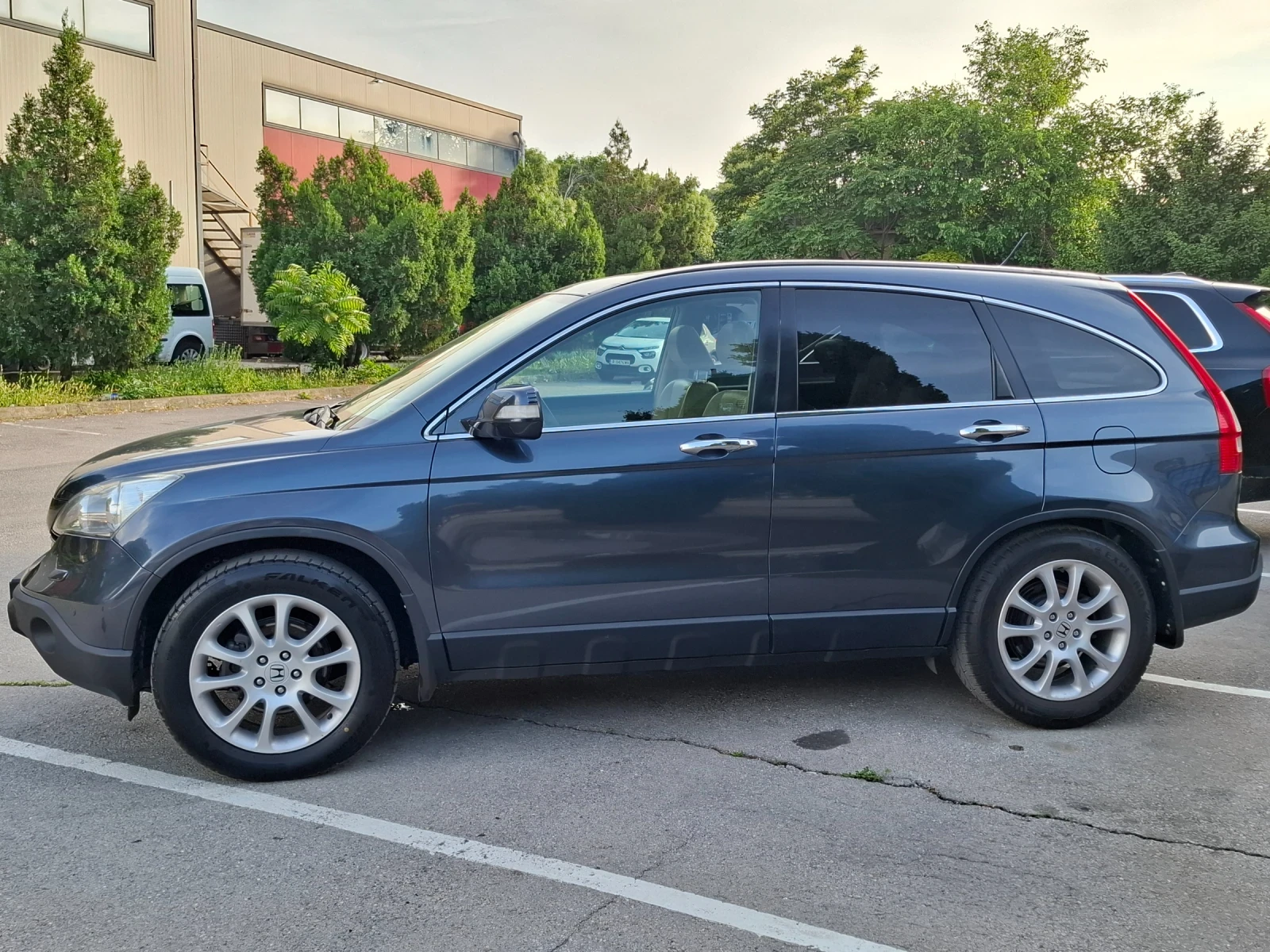 Honda Cr-v 2.2i-CDTi 140hp * 4x4 * EXECUTIVE * КОЖА * НАВИ *  - изображение 4