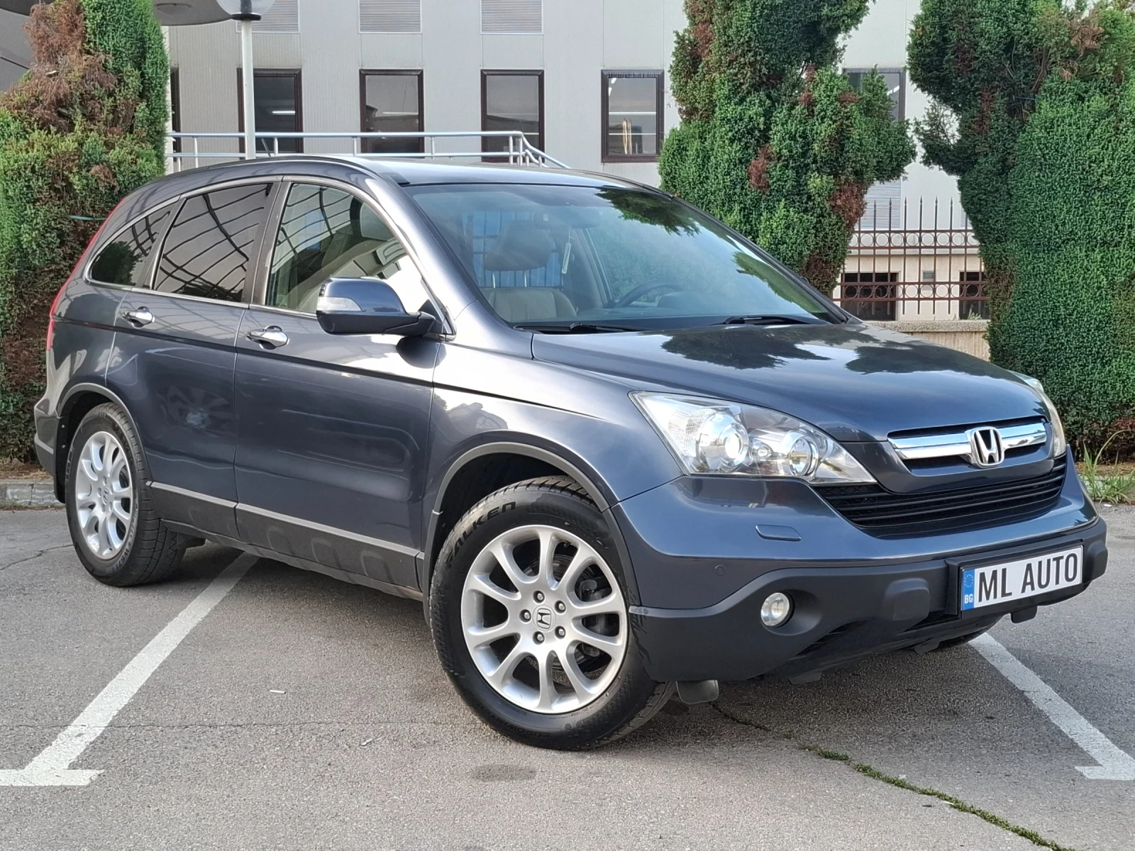 Honda Cr-v 2.2i-CDTi 140hp * 4x4 * EXECUTIVE * КОЖА * НАВИ *  - изображение 2