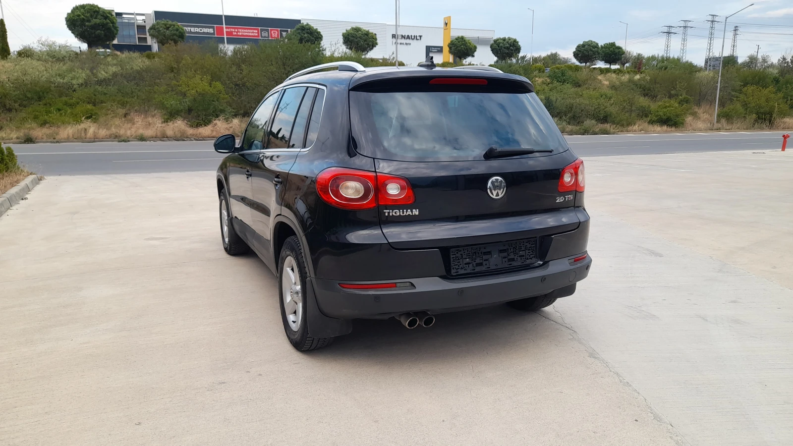 VW Tiguan 2.0i - SWISS 4x4  - изображение 5