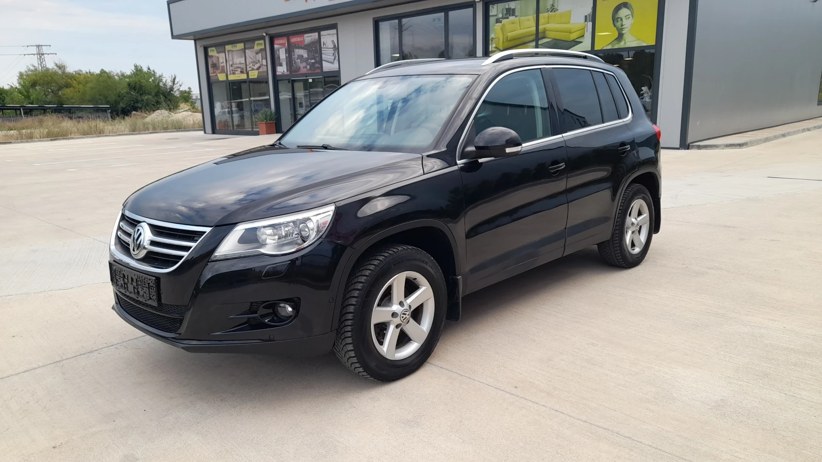 VW Tiguan 2.0i - SWISS 4x4  - изображение 7