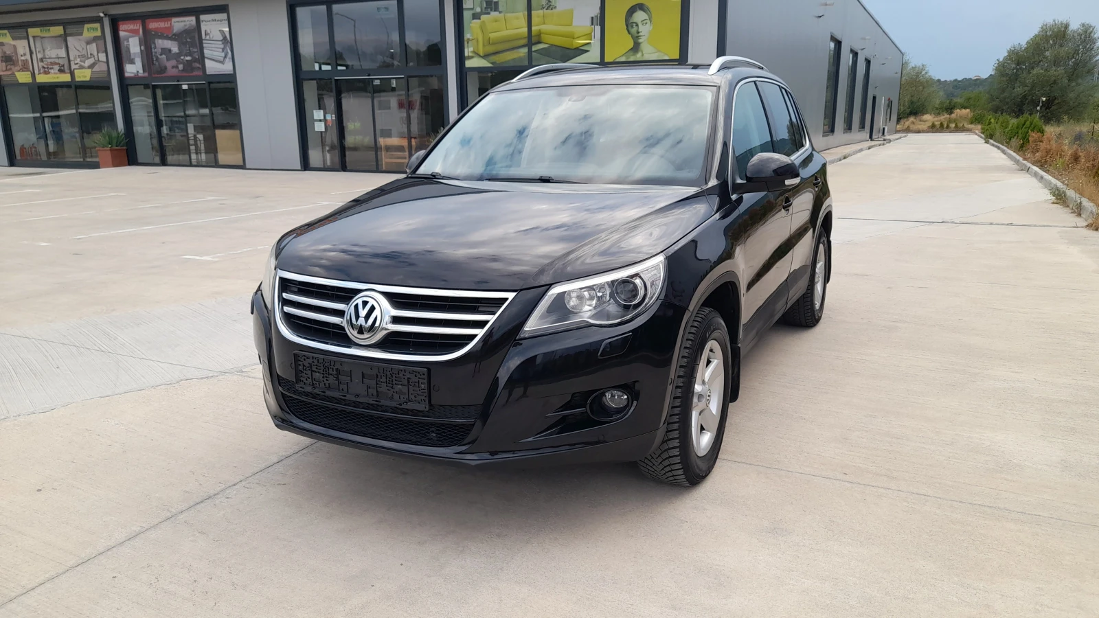 VW Tiguan 2.0i - SWISS 4x4  - изображение 8